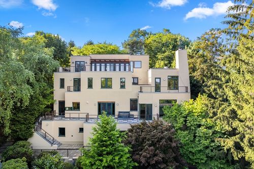 225-225 Kenrick St, Newton, MA, 02458-2731 | Card Image