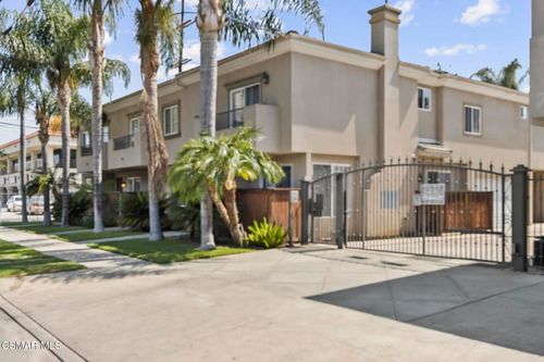 unit-206-7132 Farralone Ave, Canoga Park, CA, 91303-3021 | Card Image