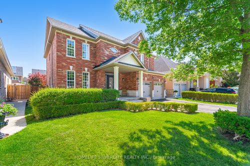 11 Fontainebleu Rd, Brampton, ON, L6P1Z1 | Card Image