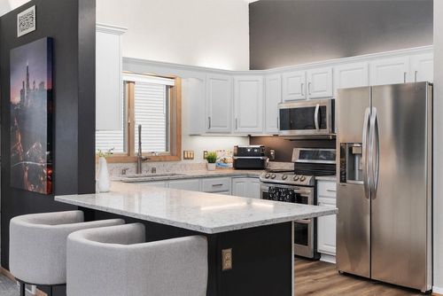 6132 Culpepper Ln, Madison, WI, 53718-8218 | Card Image