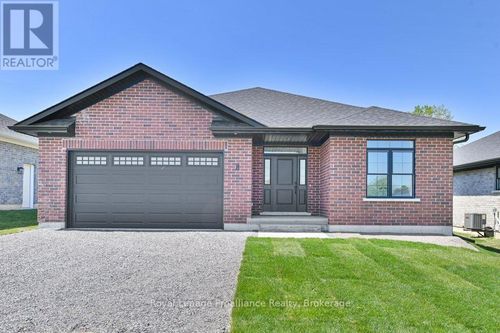 8 Dunmor Street, Stirling-Rawdon (Stirling Ward), ON, K0K3E0 | Card Image