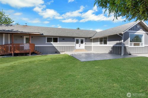 26318 Se 428th St, Enumclaw, WA, 98022-8361 | Card Image