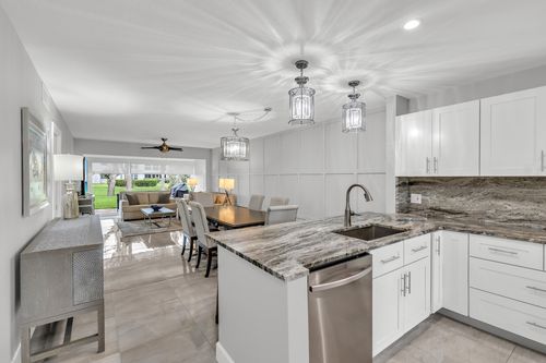 1061 Orange Terrace, Delray Beach, FL, 33445 | Card Image