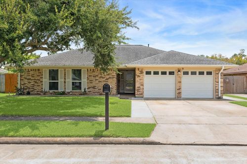 2705 Fern Creek Ln, Pearland, TX, 77581-5613 | Card Image