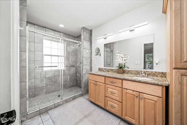 1036 Circle Dr, House other with 3 bedrooms, 2 bathrooms and null parking in Jamestown TN | Image 21