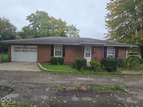 1126 E 28th St, Anderson, IN, 46016-5519 | Card Image
