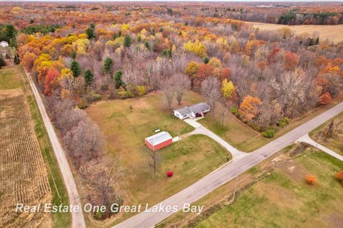 10210 S Brennan Rd, Brant, MI, 48614-9705 | Card Image