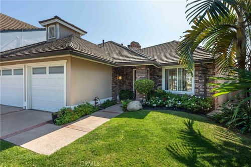 6261 Majorca Cir, Long Beach, CA, 90803-4814 | Card Image