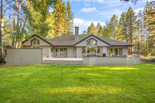 19372 Soda Springs Dr, Bend, OR, 97702-1091 | Card Image