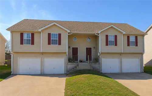 1403 Holly Hock Dr, Cameron, MO, 64429-1269 | Card Image