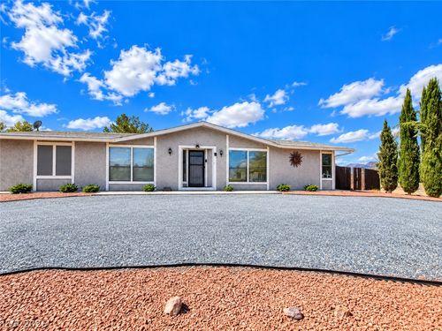 140 Fairway St, Pahrump, NV, 89048-6144 | Card Image