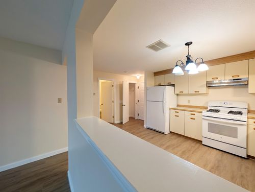 apt-103-3 Roedean Dr, Nashua, NH, 03063-5023 | Card Image