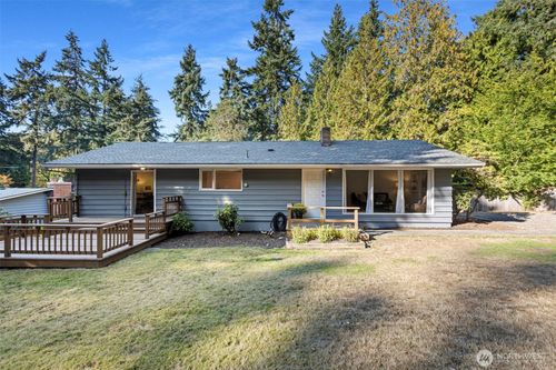 24212 92nd Ave W, Edmonds, WA, 98020-6503 | Card Image