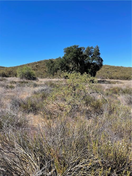21 Stier St, Hemet, CA, 92543 | Card Image