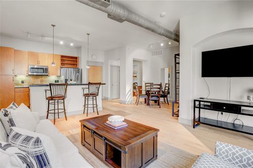 apt-4303-1901 Post Oak Blvd, Houston, TX, 77056-3948 | Card Image