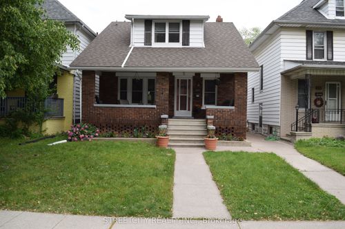 844 Moy Ave, Windsor, ON, N9A2N8 | Card Image