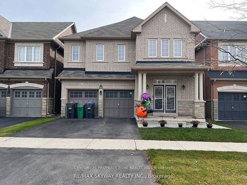 42 Arrowstone Crt, Brampton, ON, L6R3T5 | Card Image