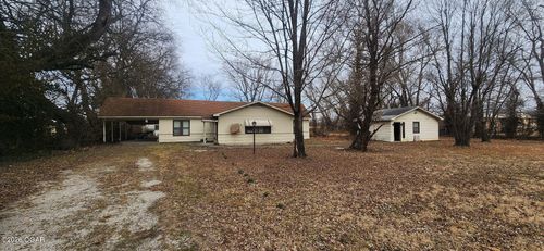 6251 Se Varck Rd, Riverton, KS, 66770-4143 | Card Image