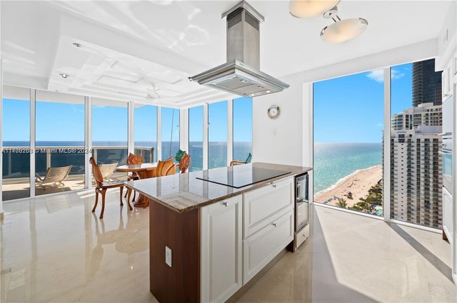 APT-2601 - 18911 Collins Ave, Condo with 4 bedrooms, 6 bathrooms and null parking in Sunny Isles Beach FL | Image 16
