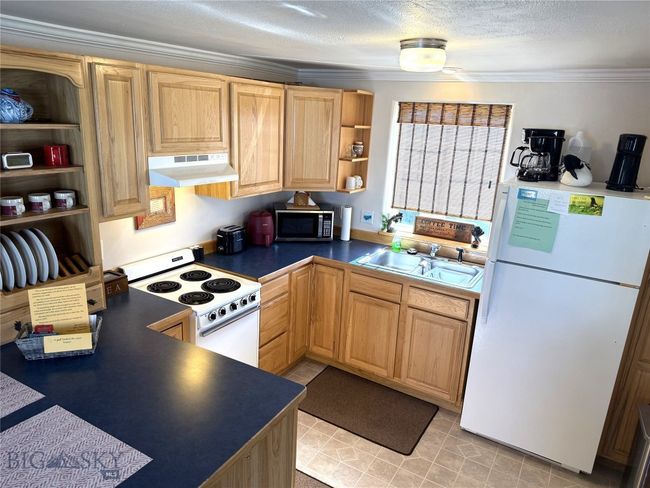 207 2 Nd St E, House other with 3 bedrooms, 3 bathrooms and null parking in Clyde Park MT | Image 41