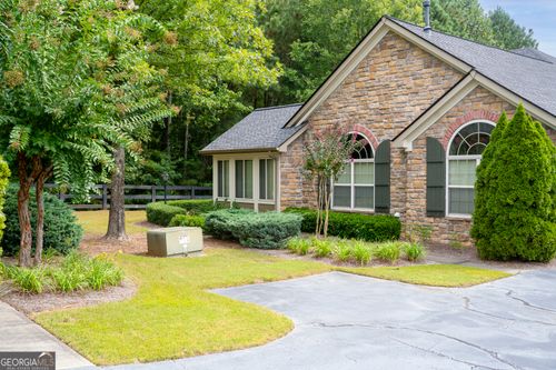 5208 Stone Village Cir Nw, Kennesaw, GA, 30152-7766 | Card Image