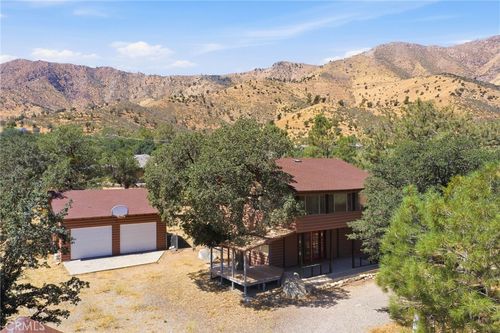 3300 Cook Peak Rd, Lake Isabella, CA, 93240-9748 | Card Image