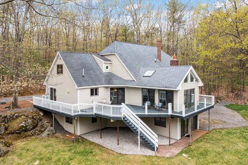 17 Stone Pound Ln, Atkinson, NH, 03811-2260 | Card Image