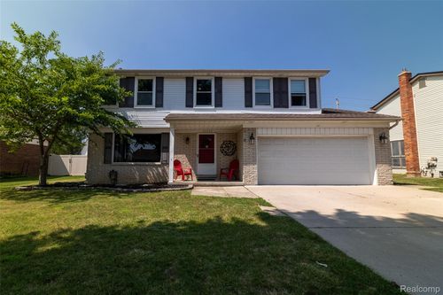 24550 Colonial Dr, Woodhaven, MI, 48183-3773 | Card Image