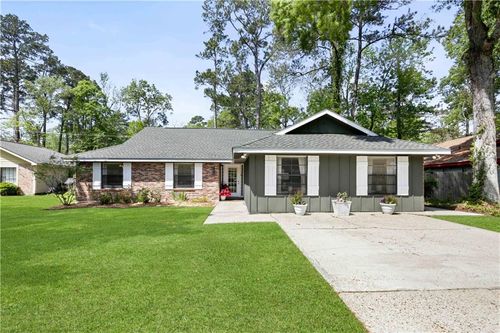 516 Woodridge Blvd, Mandeville, LA, 70471-2610 | Card Image