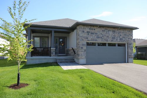 117 Adley Dr, Brockville, ON, K6V7J2 | Card Image