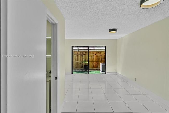 4107 Ne 21 St Ter, Townhouse with 1 bedrooms, 2 bathrooms and null parking in Lighthouse Point FL | Image 10