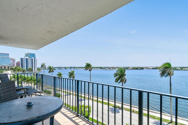 APT-601 - 1701 S Flagler Dr, Condo with 3 bedrooms, 2 bathrooms and null parking in West Palm Beach FL | Image 6