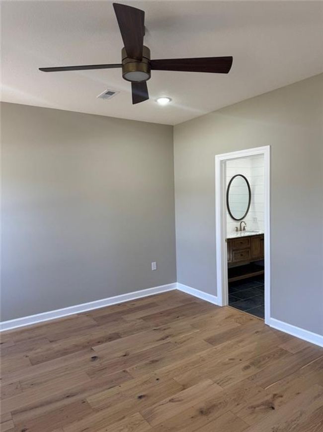 305 N Prairie St, House other with 4 bedrooms, 3 bathrooms and null parking in Hamilton MO | Image 14