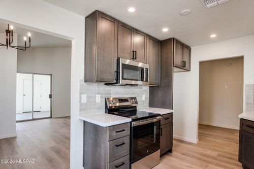 5665 S Catalina Avenue, Tucson, AZ, 85706 | Card Image