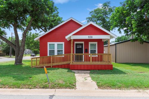 1138 Fannin St, Columbus, TX, 78934-2207 | Card Image