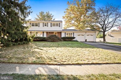 5 Exeter Court, House other with 4 bedrooms, 2 bathrooms and null parking in East Windsor NJ | Image 1