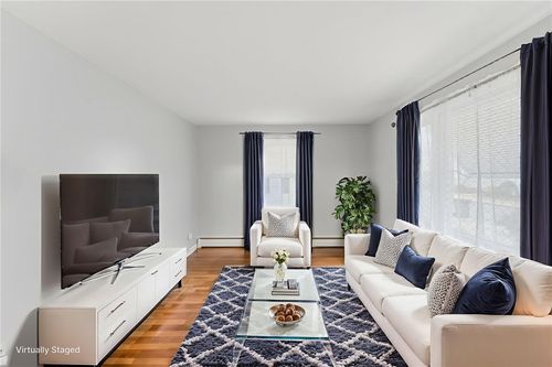 21 Webb St, Providence, RI, 02908-4060 | Card Image