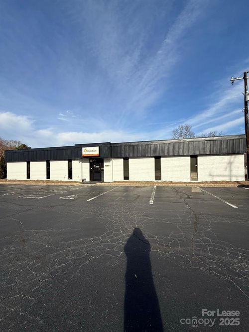 1473 Dale Earnhardt Blvd, Kannapolis, NC, 28083-3207 | Card Image