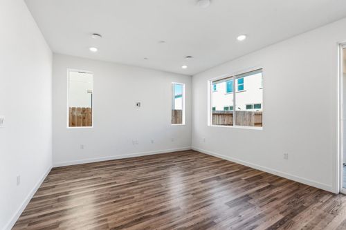 7073 Star Rise Way, Roseville, CA, 95747-7073 | Card Image