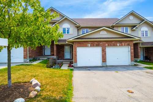 36 Fallowfield Dr, Kitchener, ON, N2C0A8 | Card Image