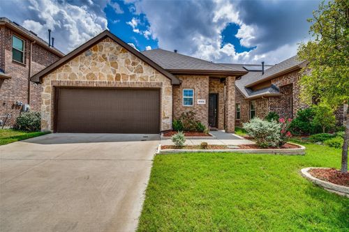 2724 Pease Dr, Forney, TX, 75126-2439 | Card Image