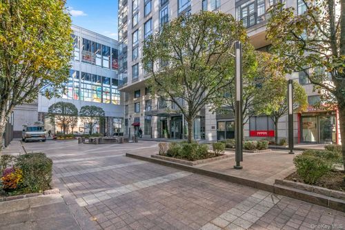 apt-19c-10 City Pl, White Plains, NY, 10601-3342 | Card Image