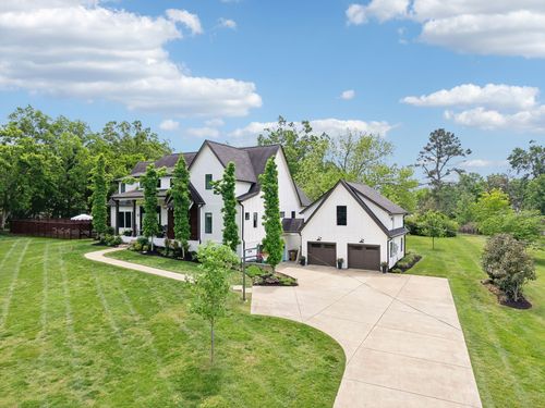 741 Bresslyn Rd, Nashville, TN, 37205-2639 | Card Image