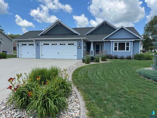 1130 Indian Hills Rd, Brookings, SD, 57006-3658 | Card Image