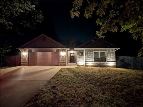 1918 S Garland Ave, Fayetteville, AR, 72701-6841 | Card Image