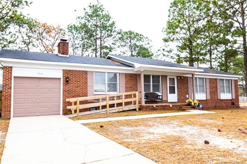 309 Brass Ct, Fayetteville, NC, 28311-6807 | Card Image