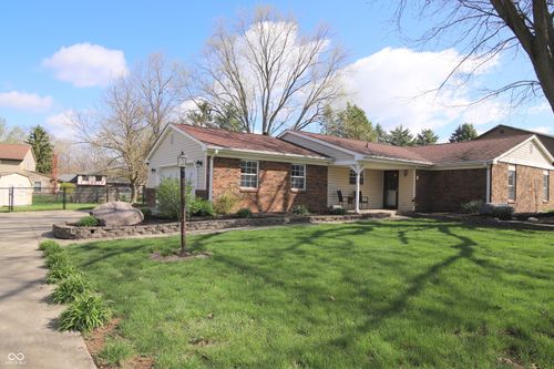 104 Apple Tree Ct, Fishers, IN, 46038-1112 | Card Image