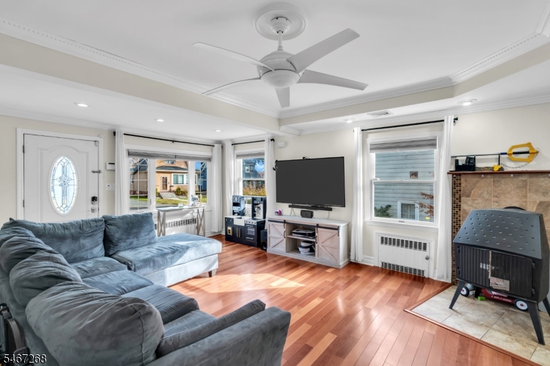 Residential Lease in West Orange Twp. 3
