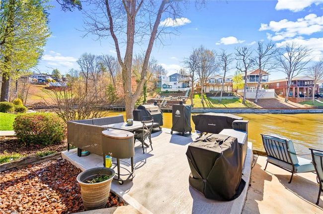New concrete sitting/grilling area | Image 4