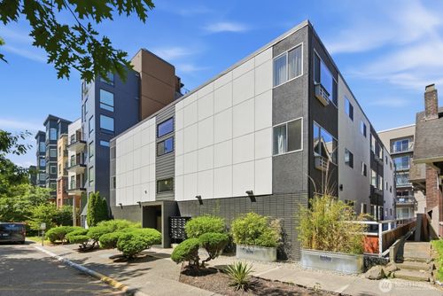 4731 12th Ave Ne, Seattle, WA, 98105-5542 | Card Image